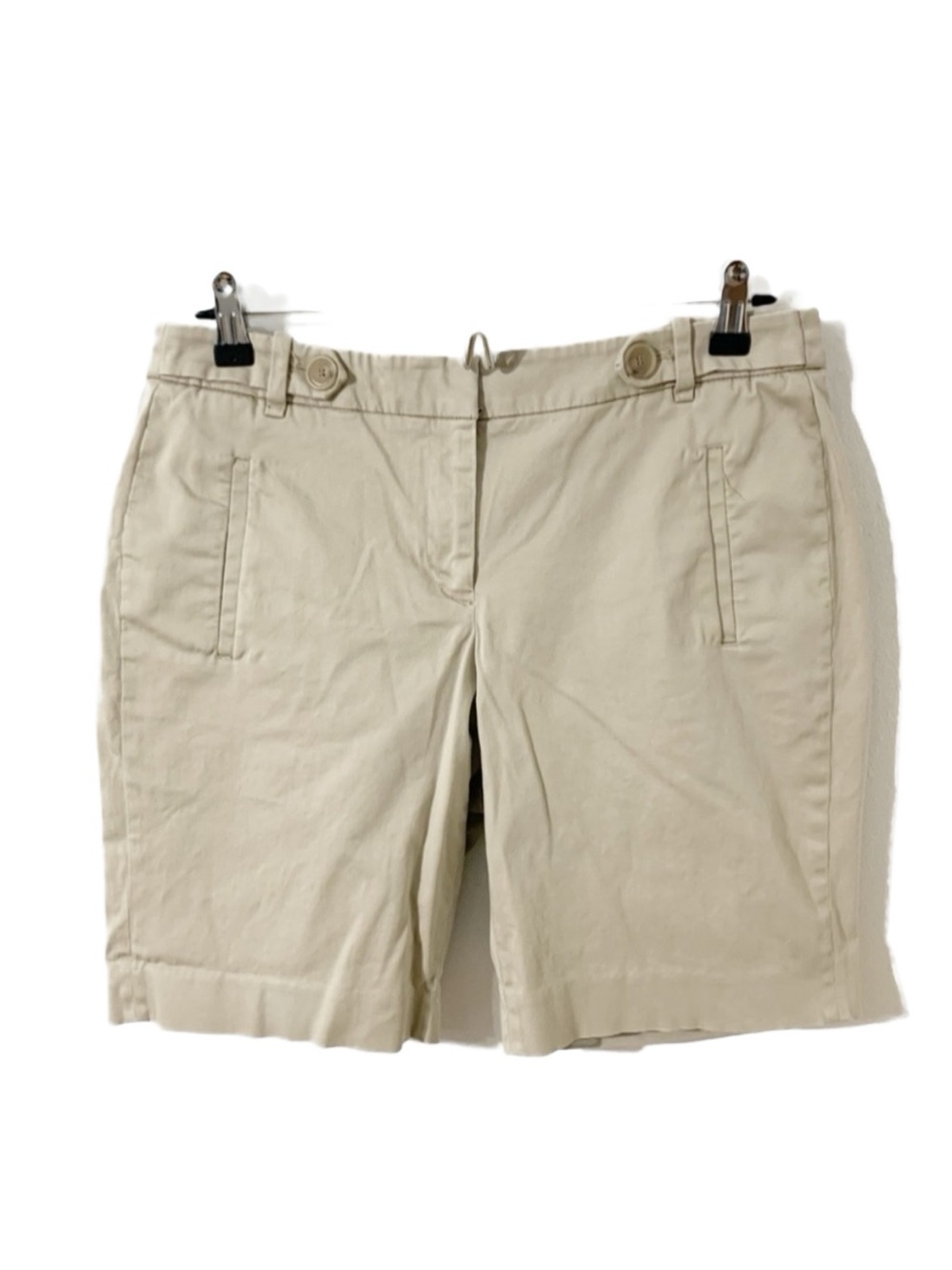 Ann Taylor LOFT 6” Khaki Shorts Pockets Belt Loops Front Decorative Buttons